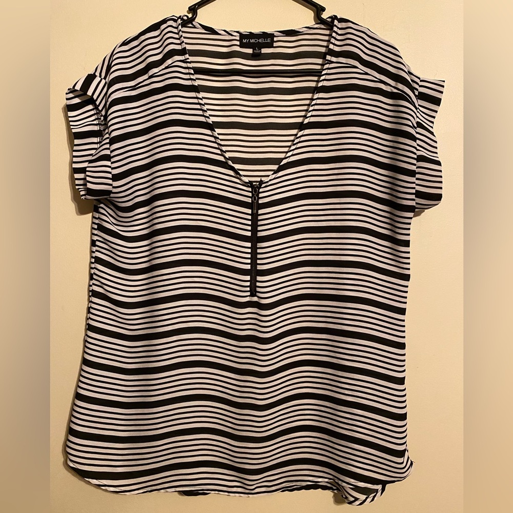 Black and white striped short sleeve blouse - Large